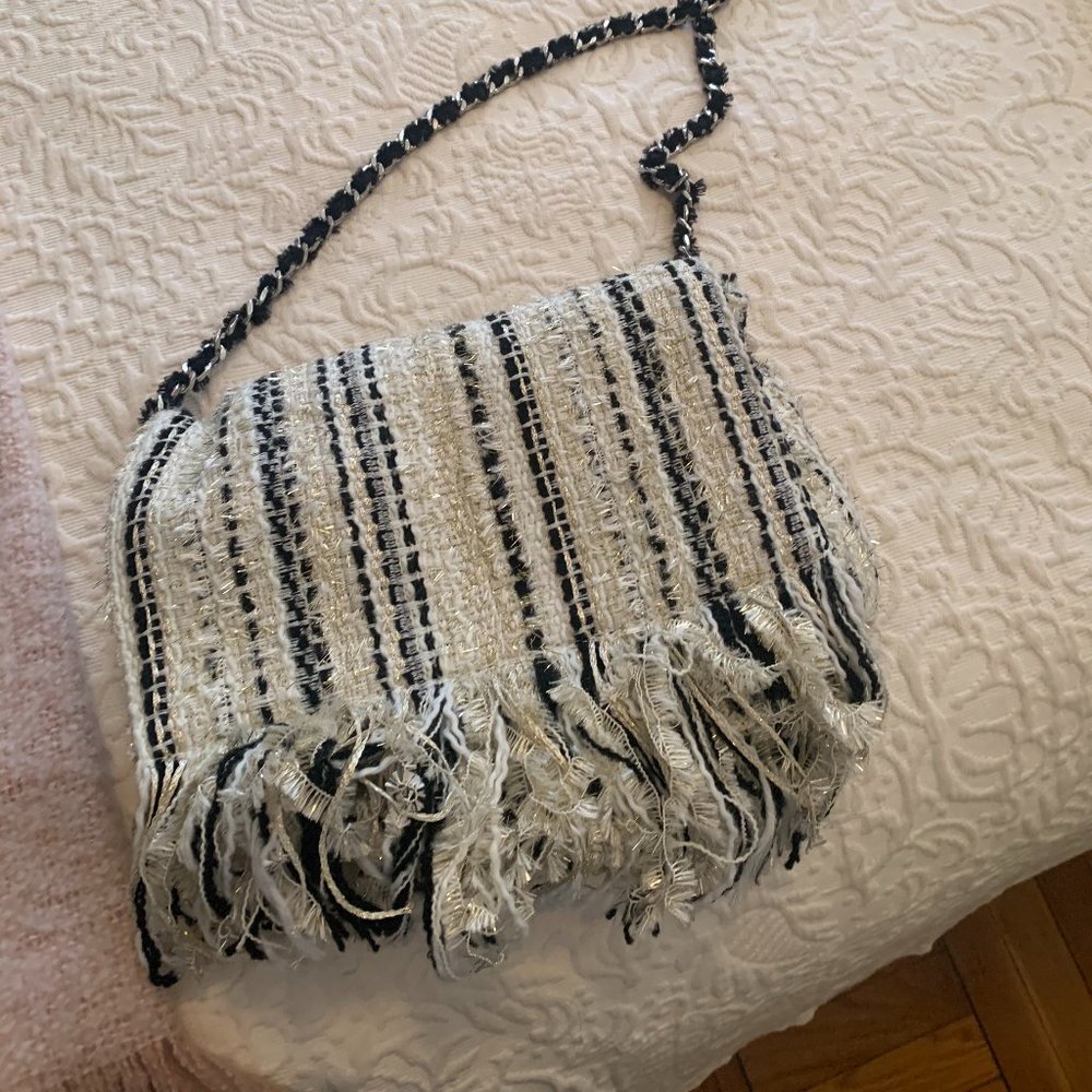 Trendy Tweed Zara Shoulder Bag